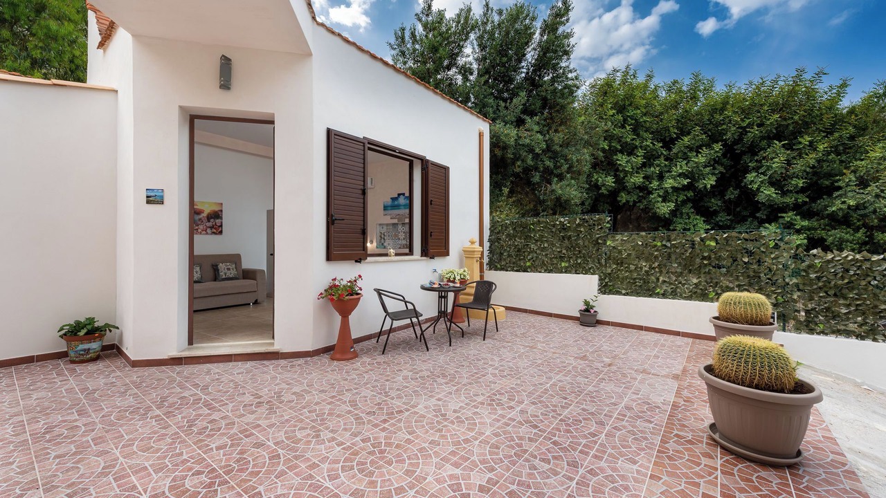 Photo of Patio Balcony in Macari