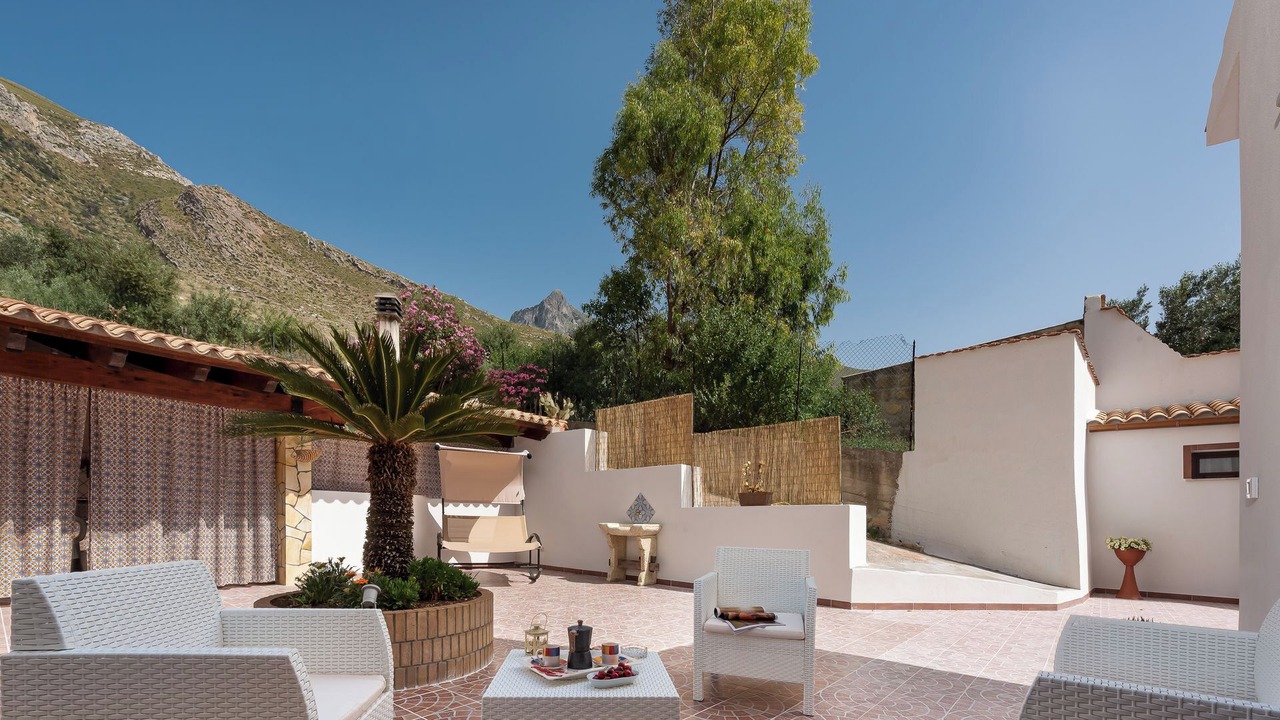 Photo of Patio Balcony in Macari
