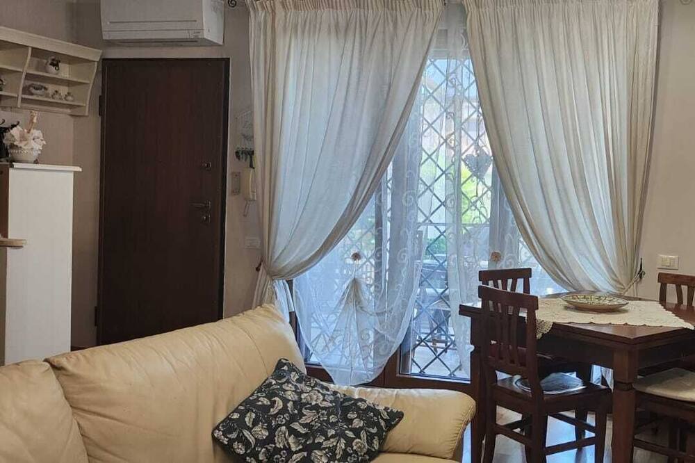 Photo of Livingroom in Guidonia Montecelio