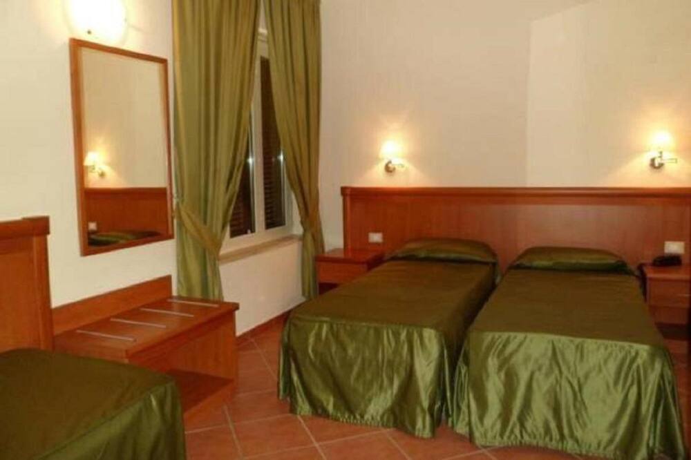 Photo of Bedroom in Albano Laziale