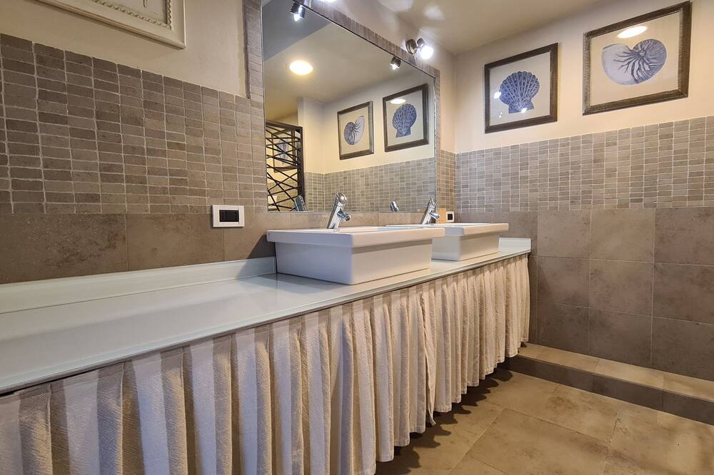 Photo of Bathroom in La Foce