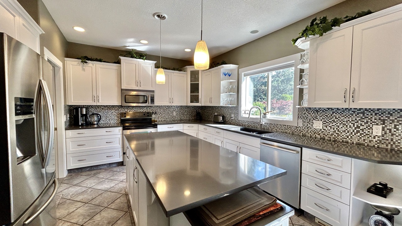 Photo of Kitchen in Gallaghers Canyon
