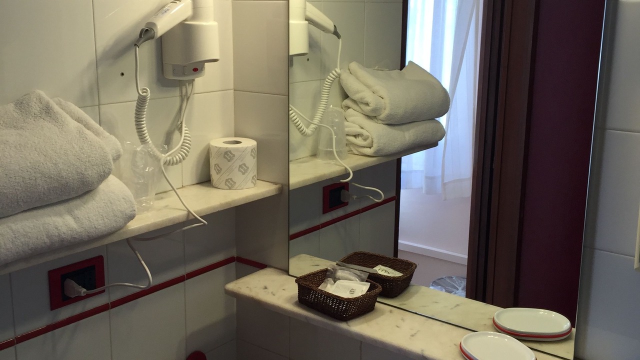 Photo of Bathroom in Aprilia