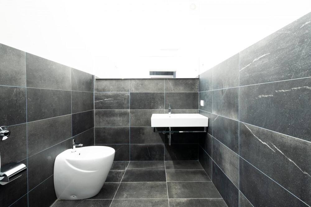 Photo of Bathroom in Alcamo