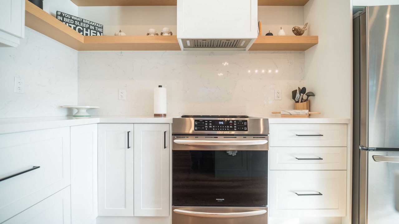 Photo of Kitchen in Lake of Bays