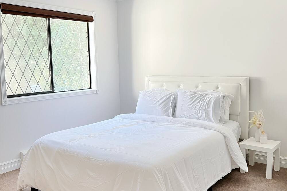 Photo of Bedroom in Kerrisdale