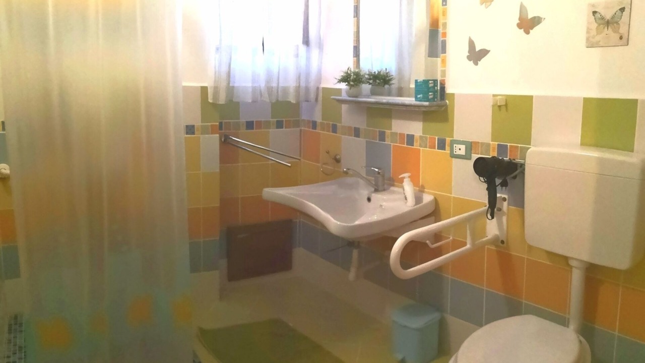 Photo of Bathroom in Ustica