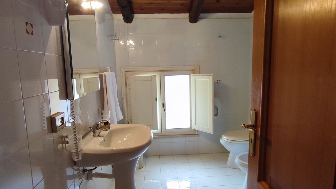 Photo of Bathroom in Trabia