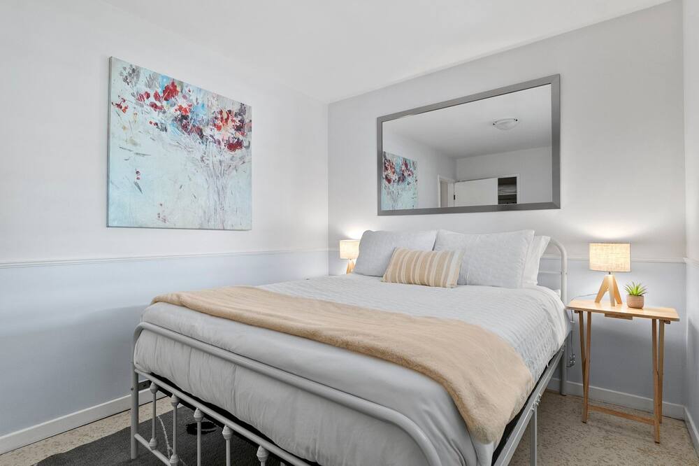 Photo of Bedroom in North End