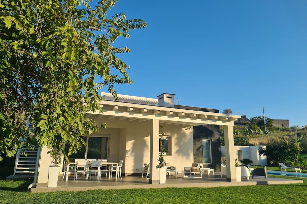 Photo of Patio Balcony in Leonforte