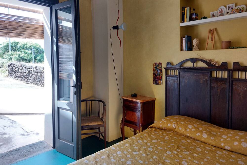 Photo of Bedroom in Scauri Siculo