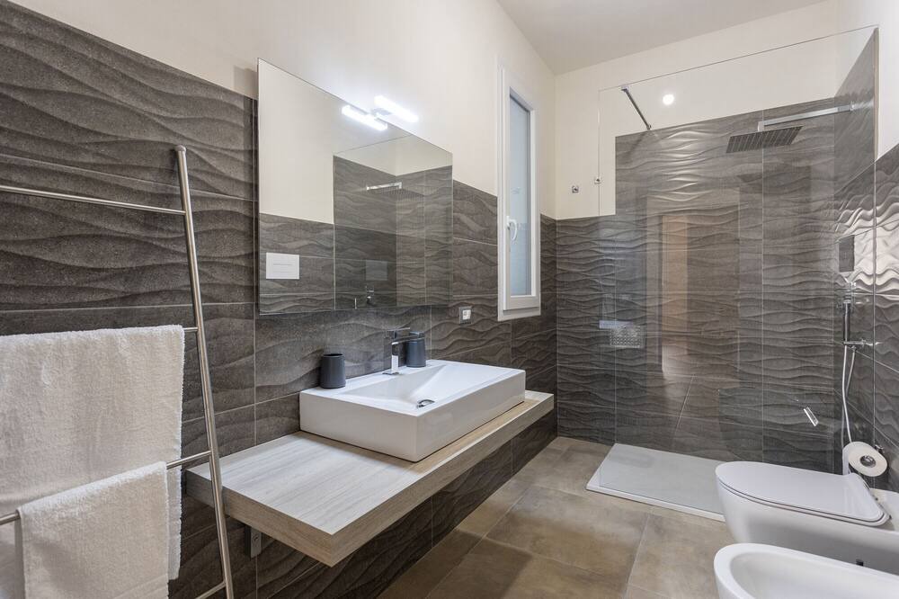 Photo of Bathroom in Digerbato