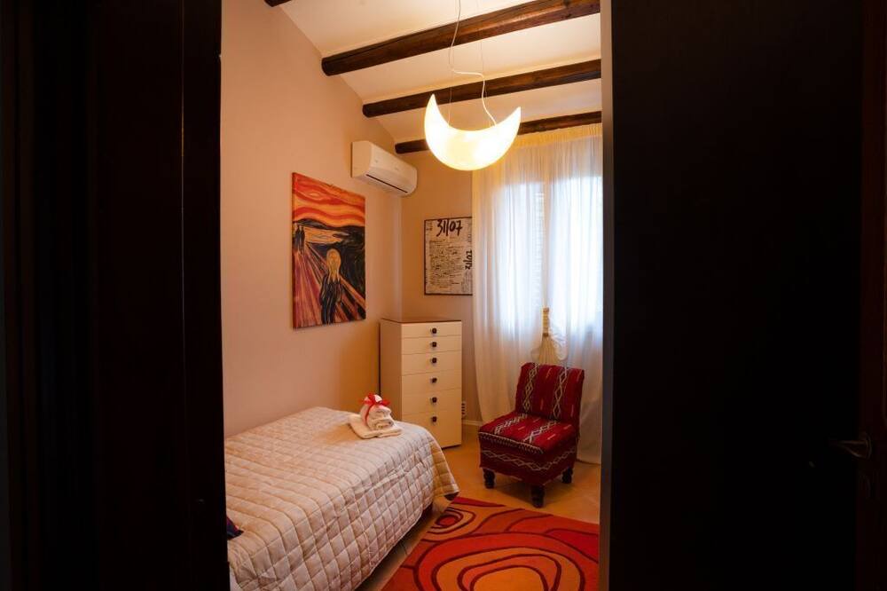 Photo of Bedroom in Partinico