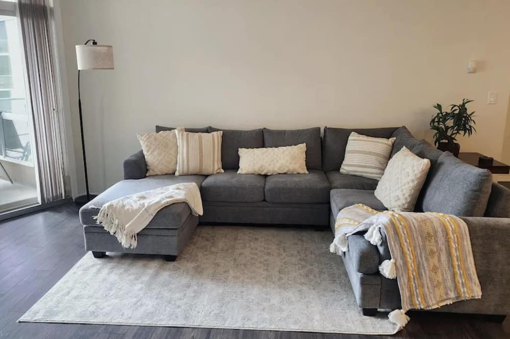 Photo of Livingroom in North End