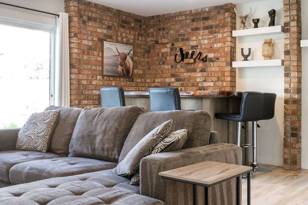 Photo of Livingroom in South Pandosy
