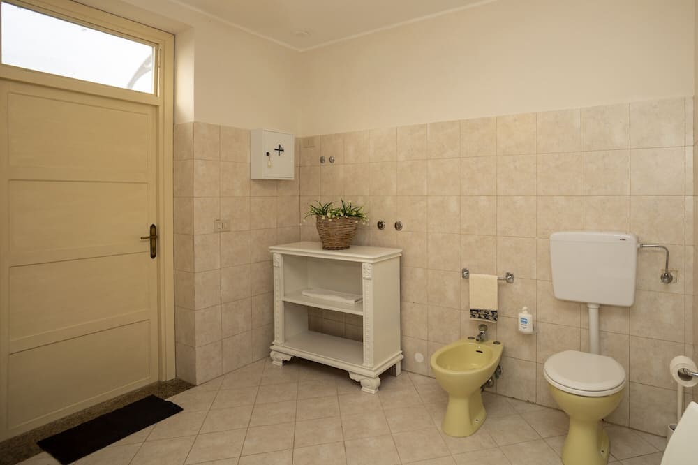 Photo of Bathroom in Naso
