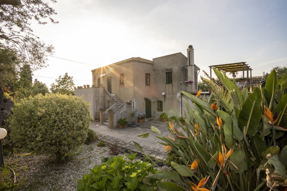 Photo of Outdoor in Naso