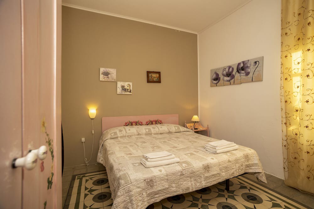 Photo of Bedroom in Naso