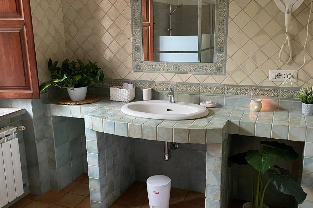 Photo of Bathroom in Casalaccio