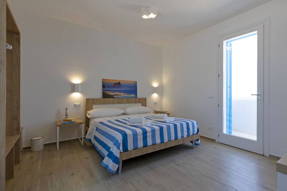 Photo of Bedroom in Marettimo