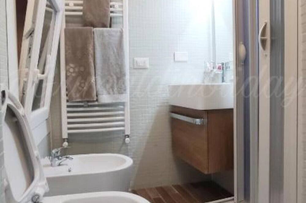 Photo of Bathroom in Borgo Santa Maria