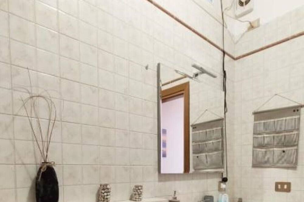 Photo of Bathroom in Nettuno