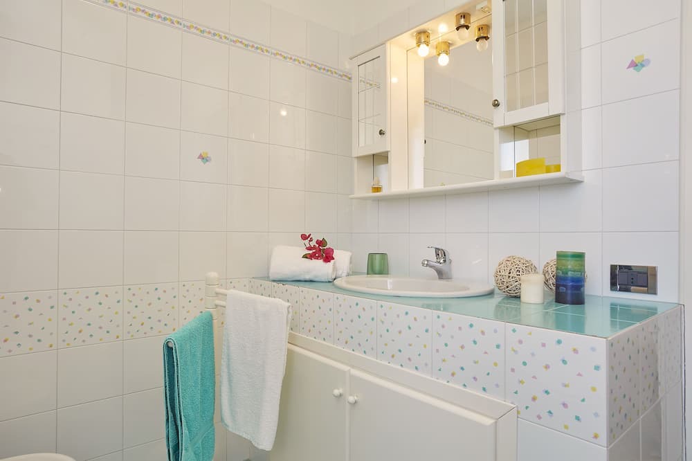 Photo of Bathroom in Trappeto