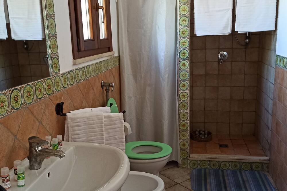 Photo of Bathroom in Alcamo