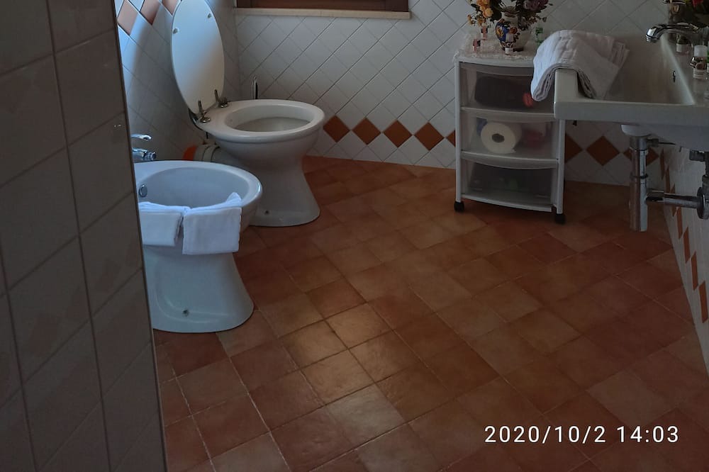 Photo of Bathroom in Alcamo