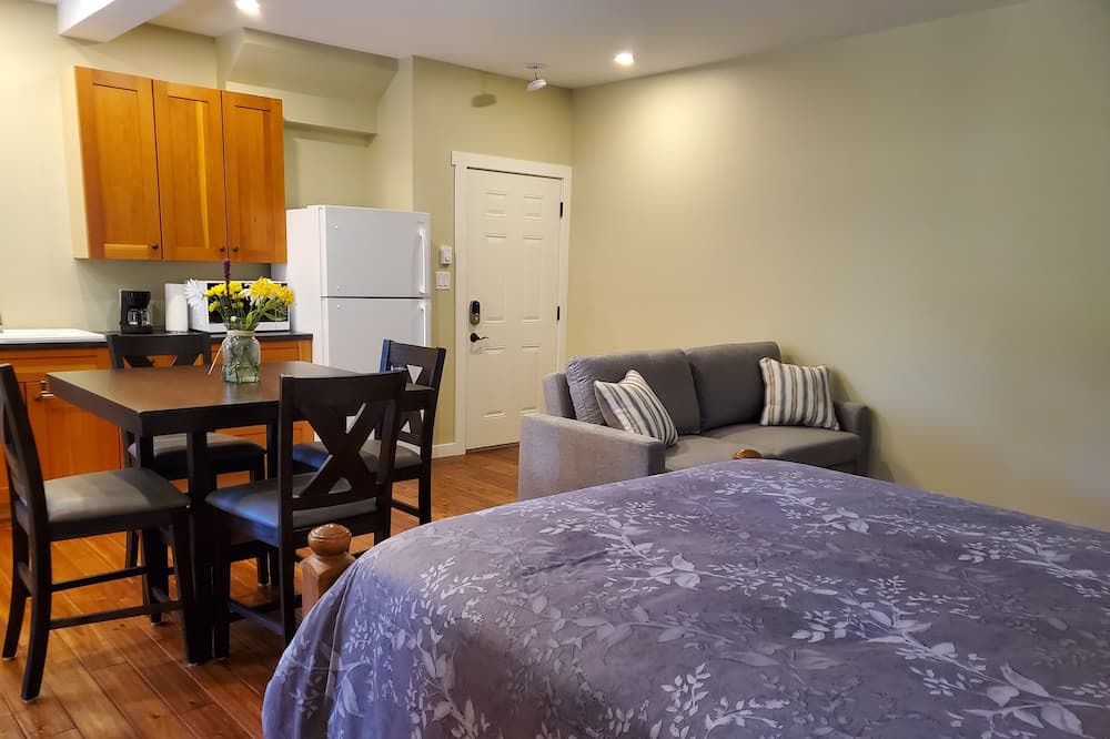 Photo of Bedroom in Otter Point