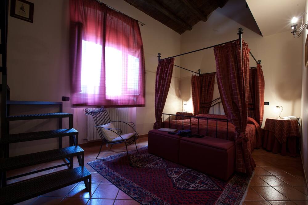 Photo of Bedroom in Scillato