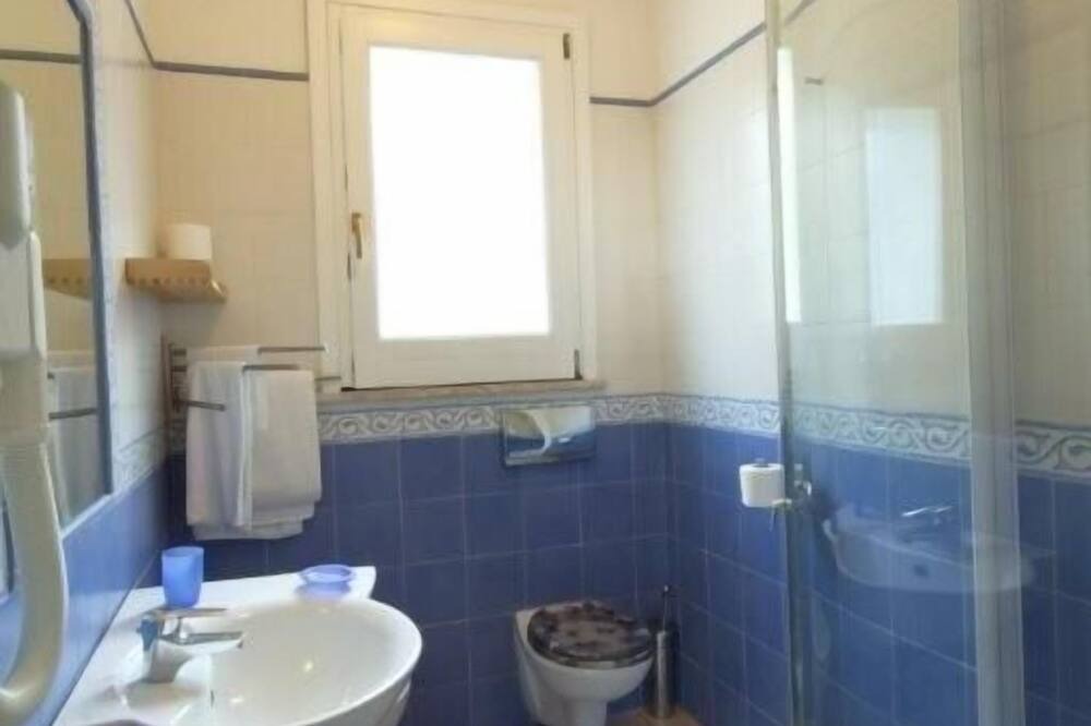 Photo of Bathroom in Marettimo