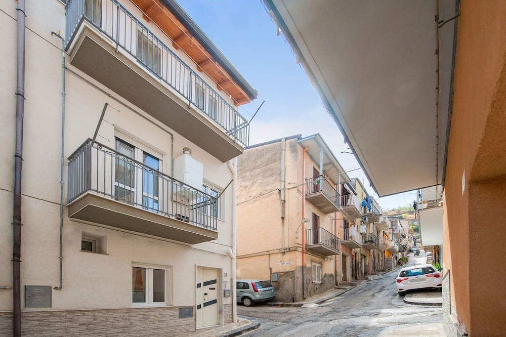 Photo of Outdoor in Leonforte