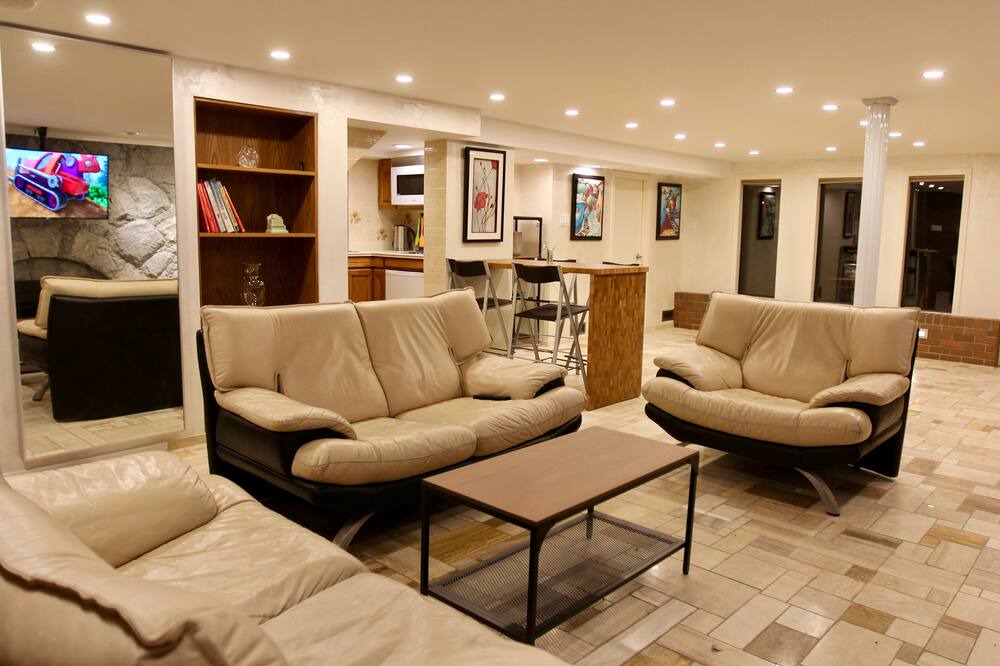 Photo of Livingroom in Shaughnessy