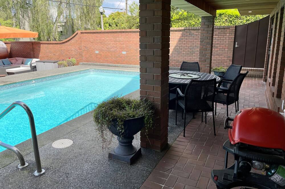 Photo of Outdoor in Shaughnessy