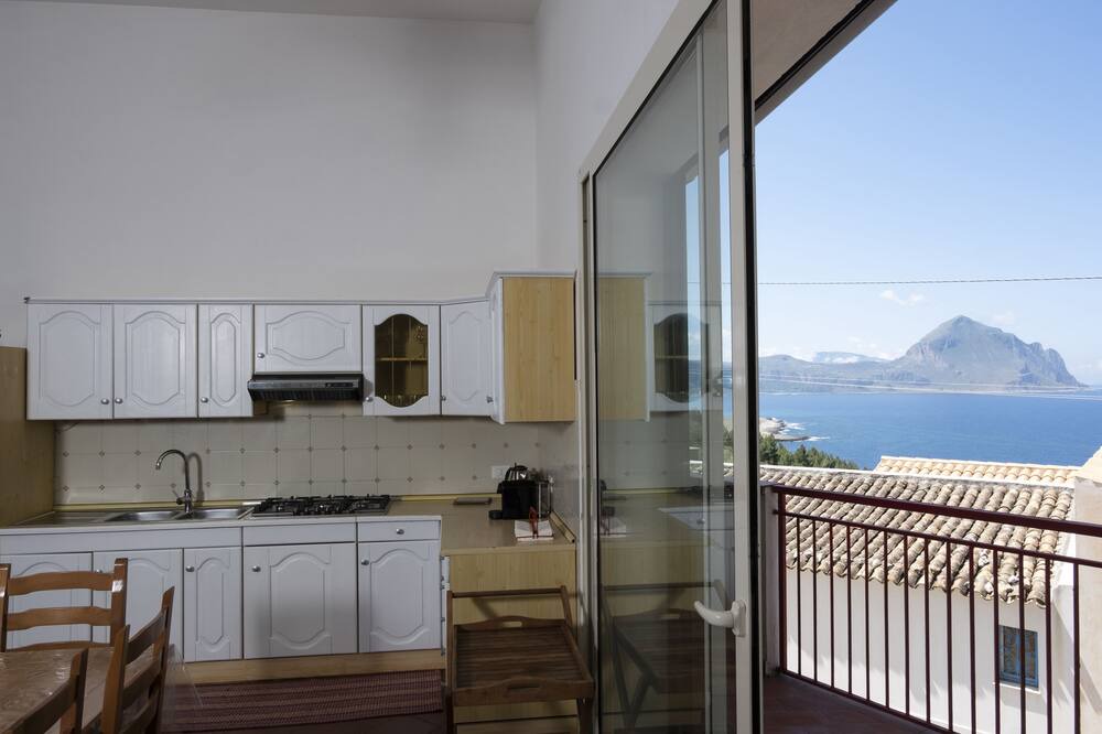 Photo of Kitchen in Macari