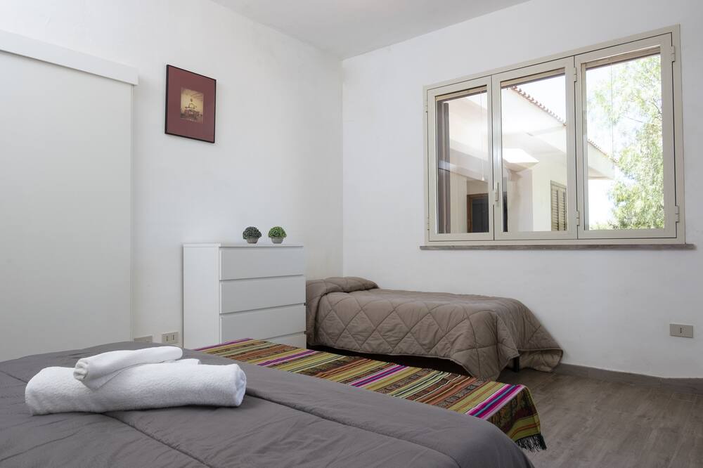 Photo of Bedroom in Macari