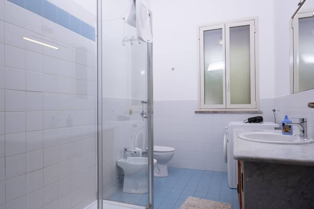 Photo of Bathroom in Macari