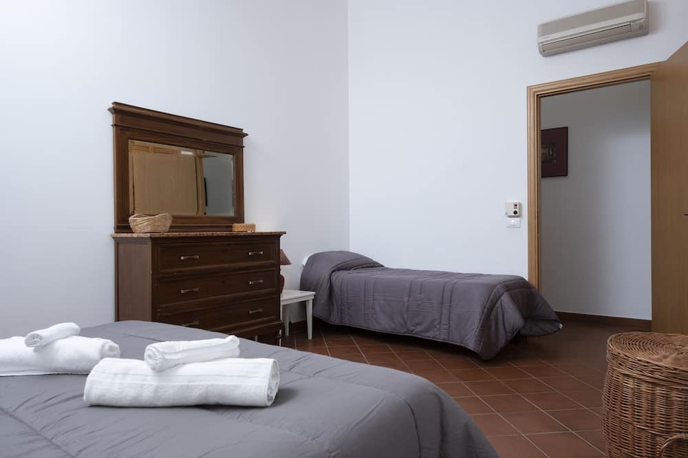 Photo of Bedroom in Macari