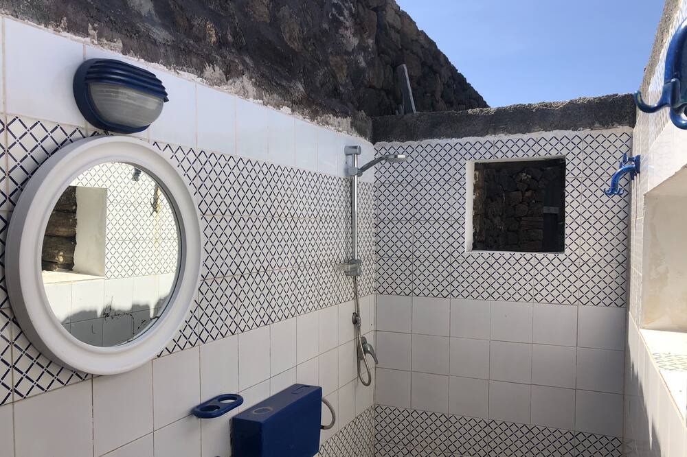 Photo of Bathroom in Pantelleria