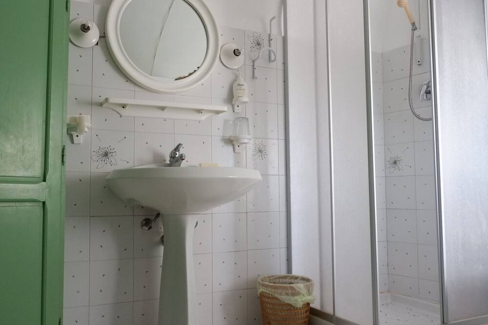 Photo of Bathroom in Pantelleria