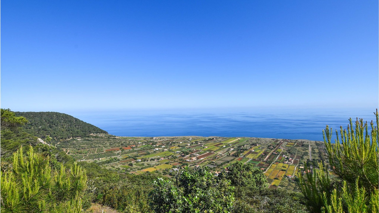 Photo of Others in Ustica