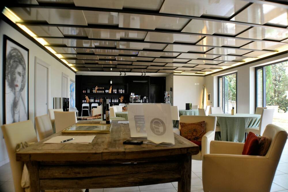 Photo of Livingroom in Chianni