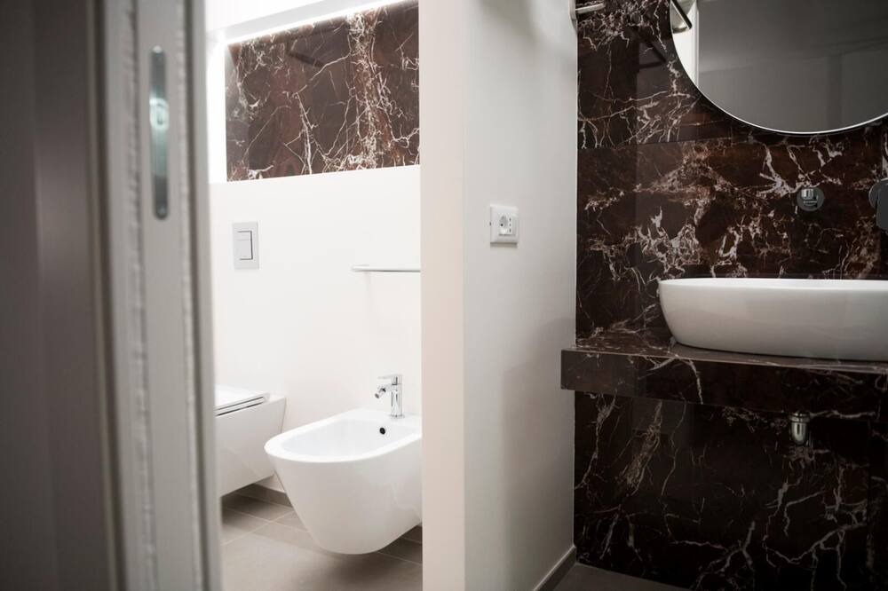 Photo of Bathroom in Alcamo Historic Center