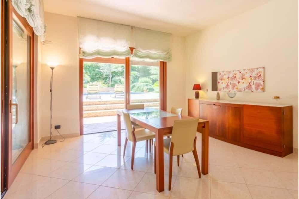 Photo of Kitchen in Paparella