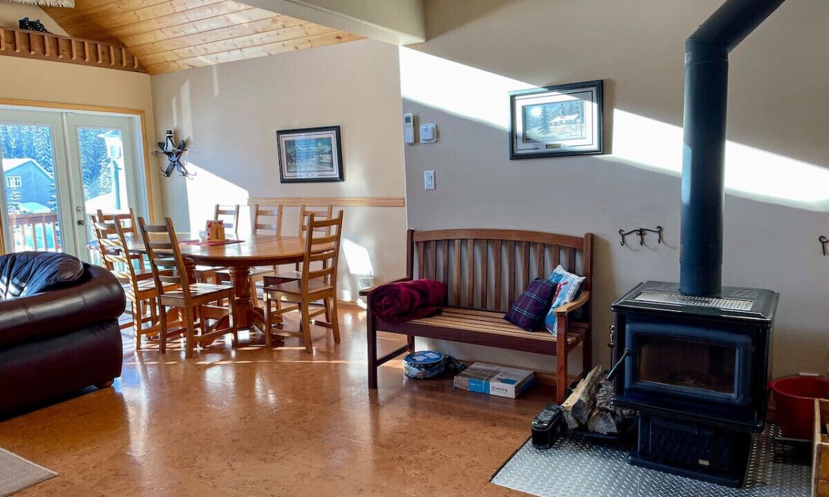 Photo of Livingroom in Apex Mountain