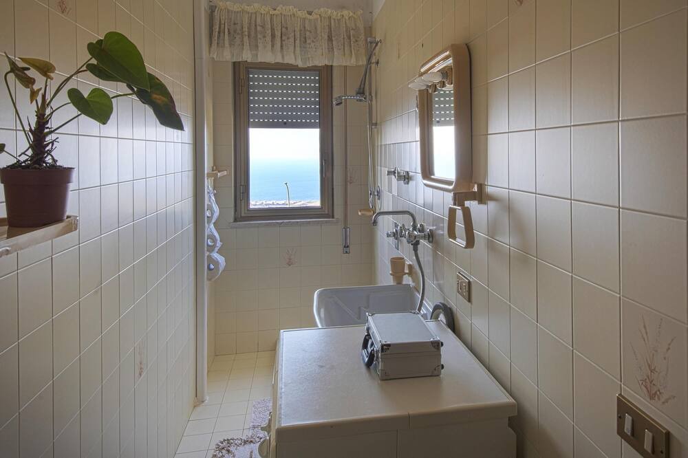 Photo of Bathroom in Paparella