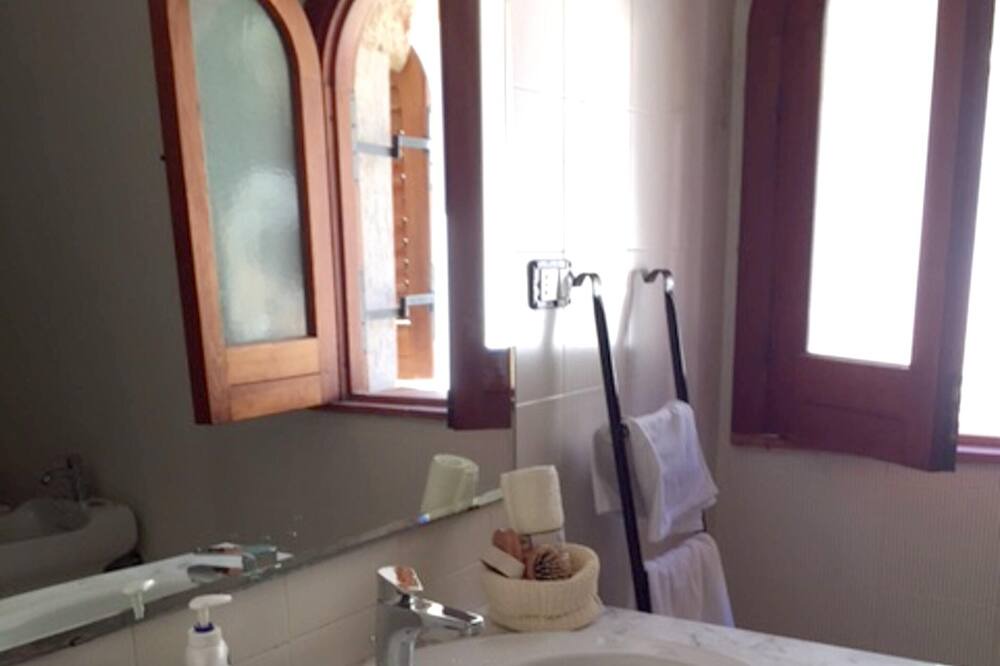 Photo of Bathroom in Capo Zafferano