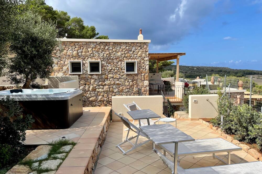 Photo of Others in Levanzo