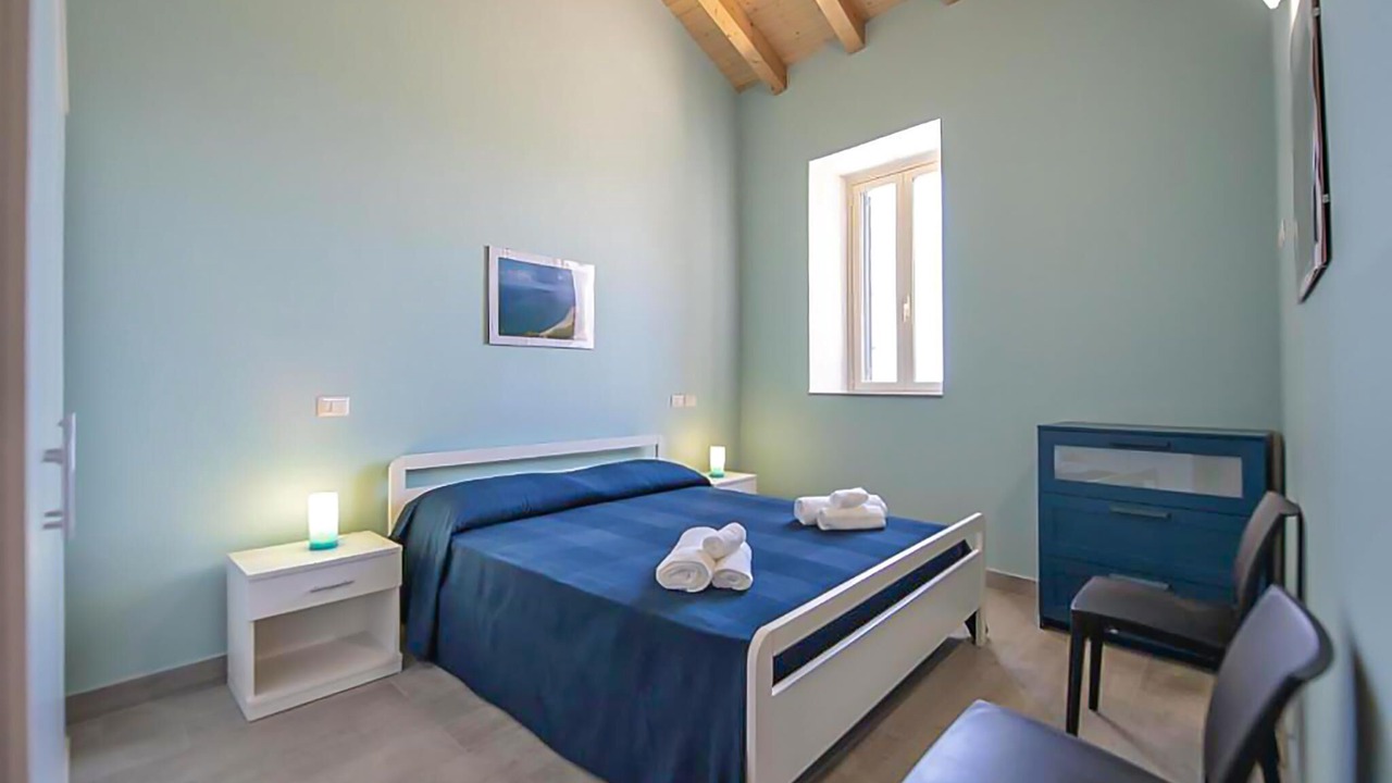 Photo of Bedroom in Patti